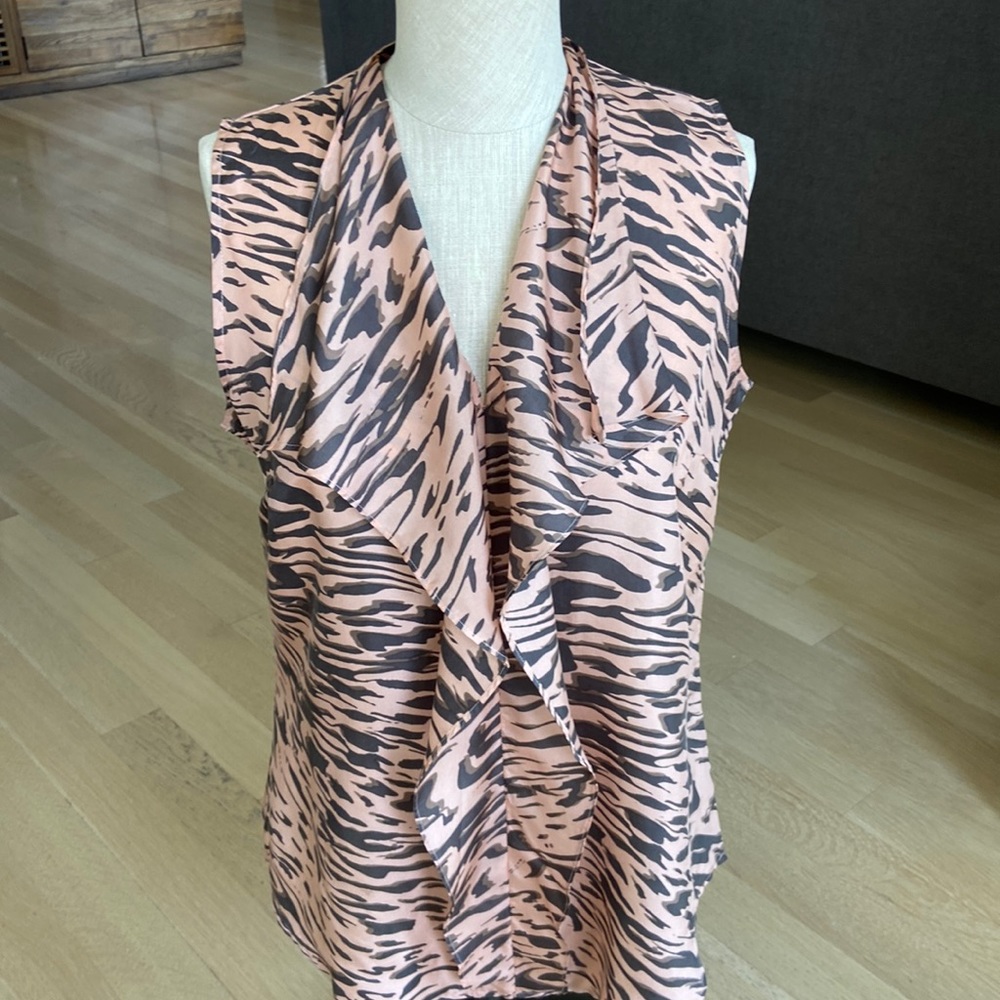 Cabi #104 “Just So Silk” Blouse